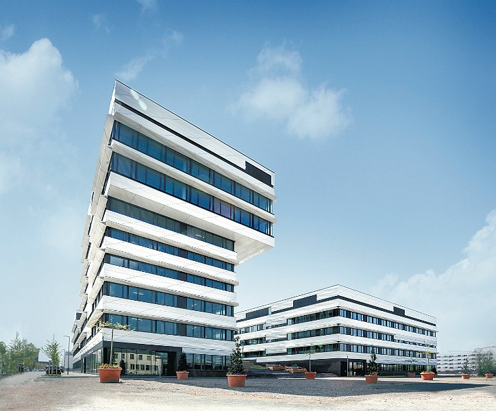 01_skylabs.jpg - Januar: Das Labor- und Bürogebäude SkyLabs in der Bahnstadt bietet den Raum und das Umfeld für wissensintensive Unternehmen. (Foto: Buck)
