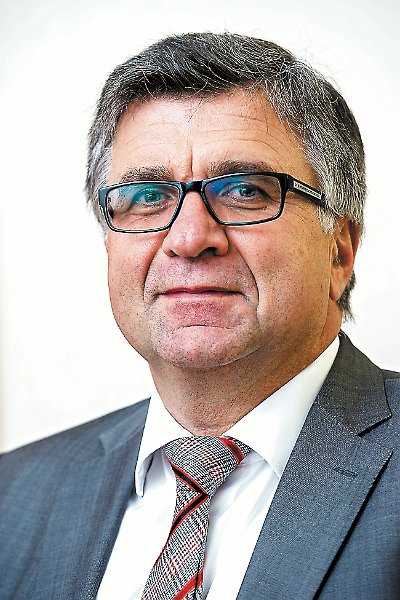 10_heiss.jpg - Oktober: Als Bürgermeister ist Hans Joachim Heiß nun für Konversion und Finanzen zuständig. (Foto:Rothe)