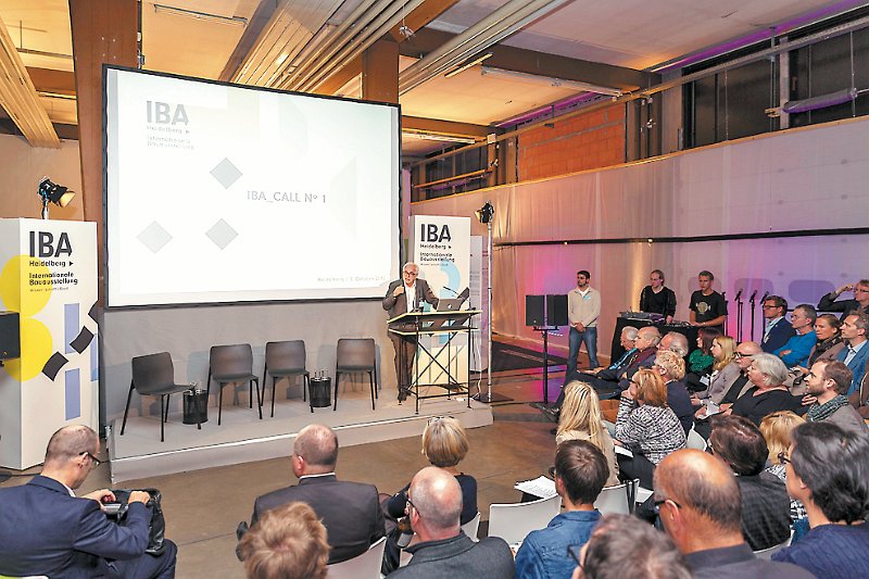 11_IBA.jpg - November: Mit einer Fachkonferenz startete die IBA in ihre praktische Phase. (Foto: Buck)
