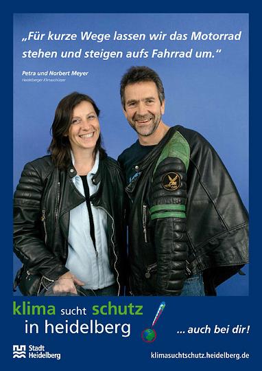 31_bild_klima_tm099_p-n_meyer.jpg - Petra und Norbert Meyer: "Für kurze Wege lassen wir das Motorrad stehen und steigen aufs Fahrrad um."