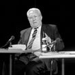 Reinhold Zundel in der Reihe „Erlebte Geschichte – erzählt“ im Juli 2000. (Foto: Rothe)