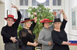 Die „Spanische Tanzgruppe“ im Seniorenzentrum Weststadt beweist: Gemeinsam ist es leichter, im Alter aktiv zu bleiben.