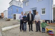 Familie Braun hat sich mithilfe der städtischen Wohnraumförderung ein Haus im Schollengewann gebaut