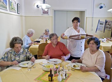 Mittagstisch im Seniorenzentrum Weststadt