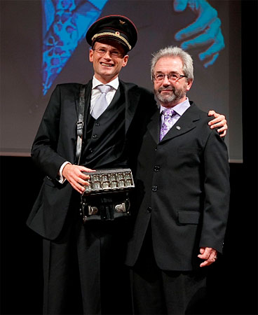 URN-Geschäftsführer Horst Kummerow (rechts) und sein Nachfolger ab 2010 Rüdiger Schmidt. (Foto: VRN)