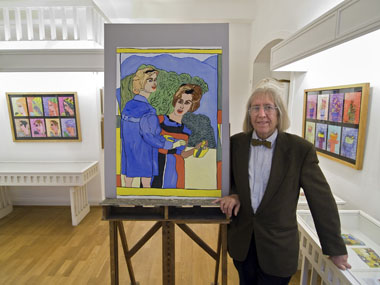 Museumsleiter Egon Hassbecker mit einem Gemälde von Josef Wittlich in den Ausstellungsräumen.