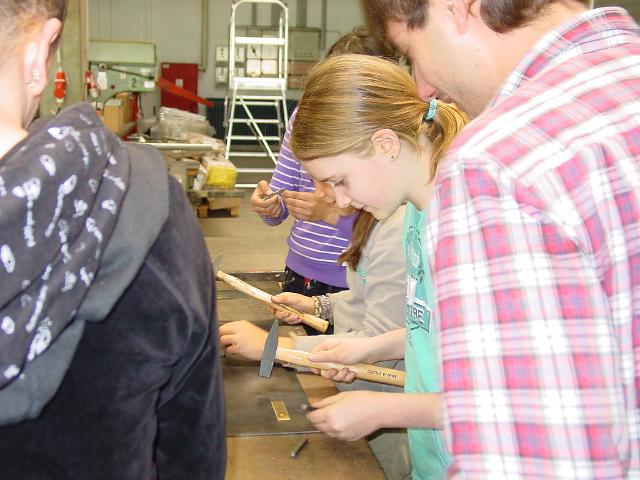 Girlsday_2010_Werkstaetten034.JPG - Girls' Day in den Werkstätten des Amtes für Abfallwirtschaft und Stadtreinigung (Foto: Stadt Heidelberg)