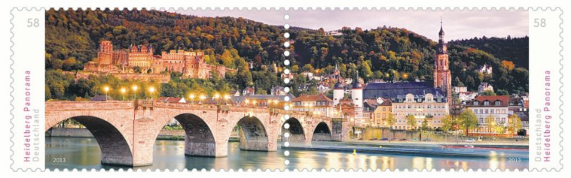 09_Briefmarke.jpg - September: In der Serie "Deutschlands schönste Panoramen" erschien diei Panorama-Briefmarke Heidelberg. Die Doppel-Briefmarke ist nach Berlin die zweite Panorama-Marke der Serie.  (Foto: Mel Stuart/Premium Stock)