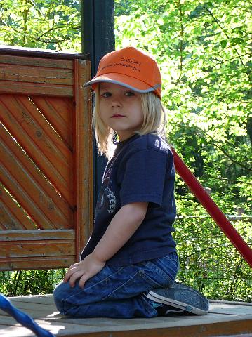 P1040308.JPG - Die Bären und Elefantengruppe der Kindertagesstätte Pusteblume haben am 21.4. die Spielplätze im Gewannsee und im Burnhofweg gesäubert. (Foto: Stadt Heidelberg)