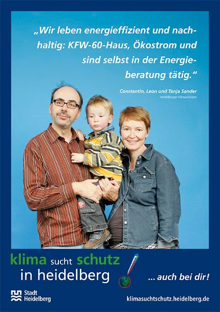77_kss_1109_c_sande.jpg - Constantin, Leon und Tanja Sander: „Wir leben energieeffizient und nachhaltig: KFW-60-Haus mit Ökostrom und sind selbst in der Energieberatung tätig.“