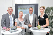 (von links) Ulrich Jonas, Vera Cornelius, Oberbürgermeister Dr. Eckart Würzner und Melanie von Görtz.