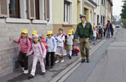Auch der „Laufende Schulbus“ fördert die selbstständige Mobilität der Kinder. 