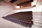 Noch existiert der neue Saal des Heidelberger Theaters nur als riesiges Holzmodell im Maßstab 1:10, aber schon jetzt ist sicher: Die Akustik dort wird hervorragend sein.