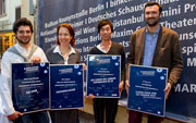 Die Stückemarkt-Preisträger (von links): Ahmet Sami Özbudak, Rike Reiniger, Bonn Park, Berkun Oya. 