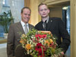 Oberbürgermeister Dr. Eckart Würzner mit dem Leipziger Autor und Brentano-Preisträger 2007 Clemens Meyer (rechts) bei der Verleihung im Spiegelsaal des Prinz Carl.
